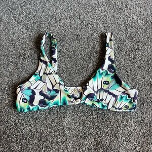 Skatie Penny top on Monarch